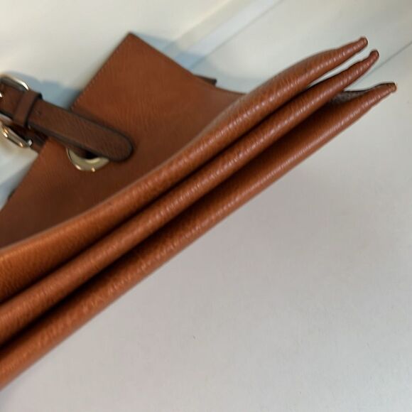 Are your initials SMM? Here is a quality no brand monogrammed purse for Spring! - Picture 8 of 8